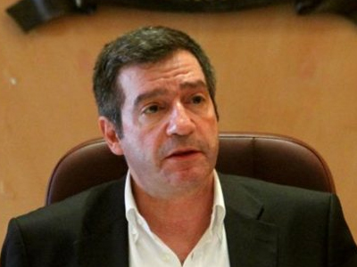 «Οι παράνομοι μετανάστες να φύγουν από την Αθήνα»